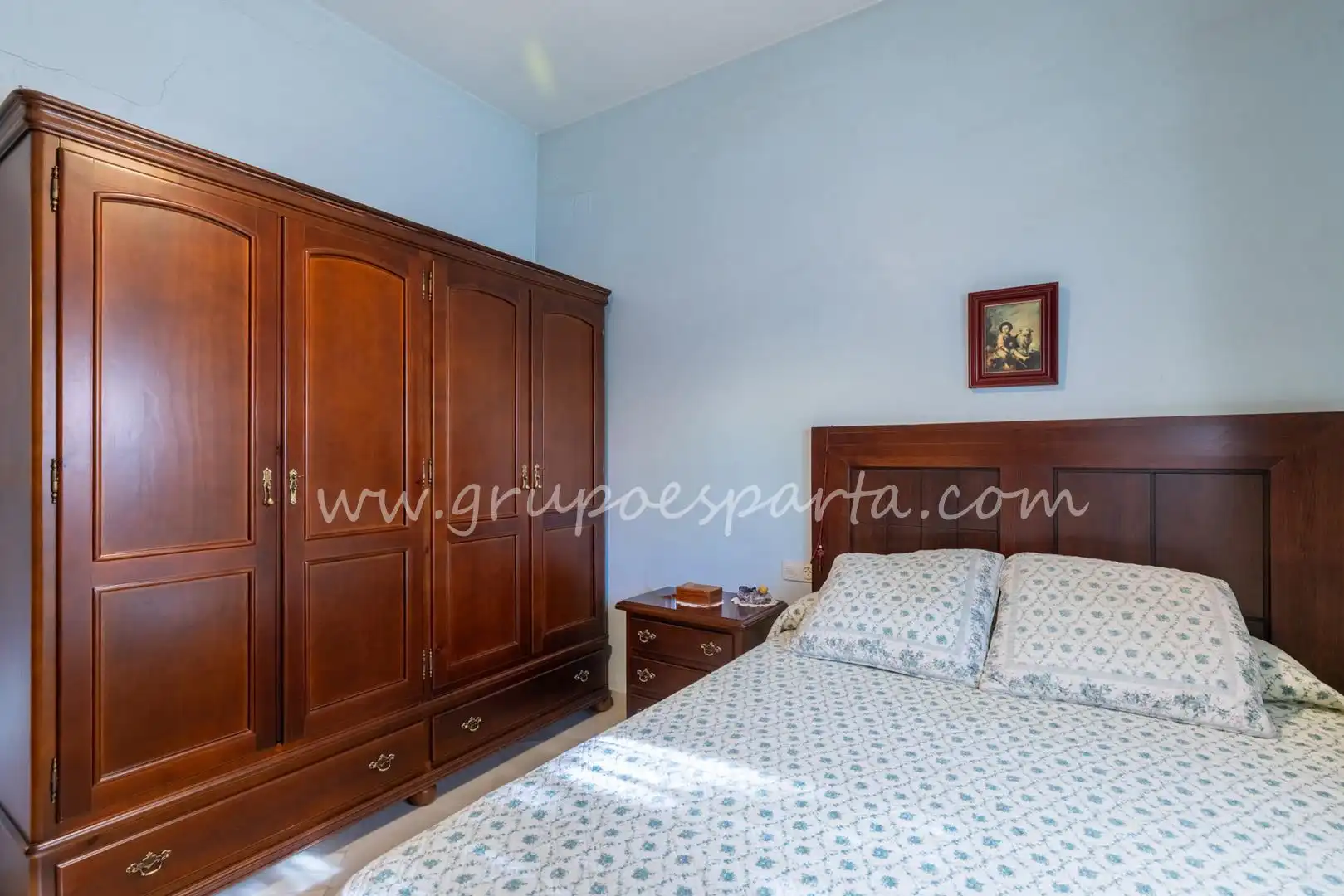 Dormitori de Casa o xalet en venda en Espartinas amb Aire condicionat, Jardí privat i Terrassa