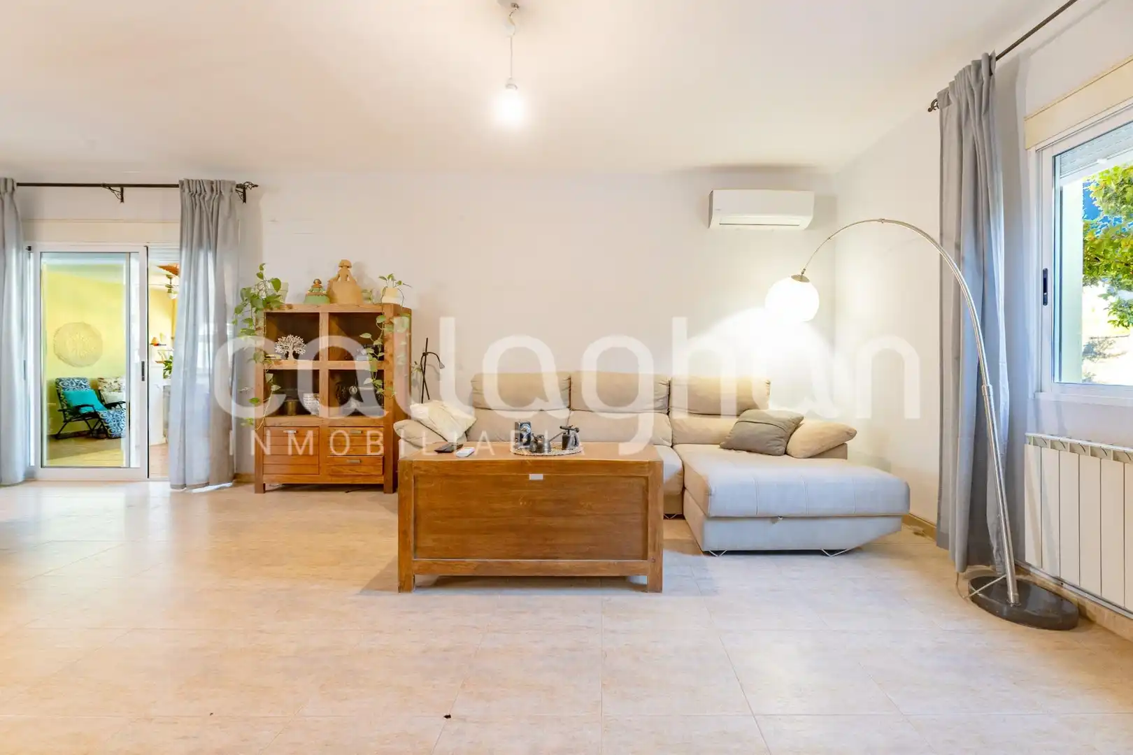 Living room of Houses for sale in Serra  with Air Conditioner, Heating and Private garden