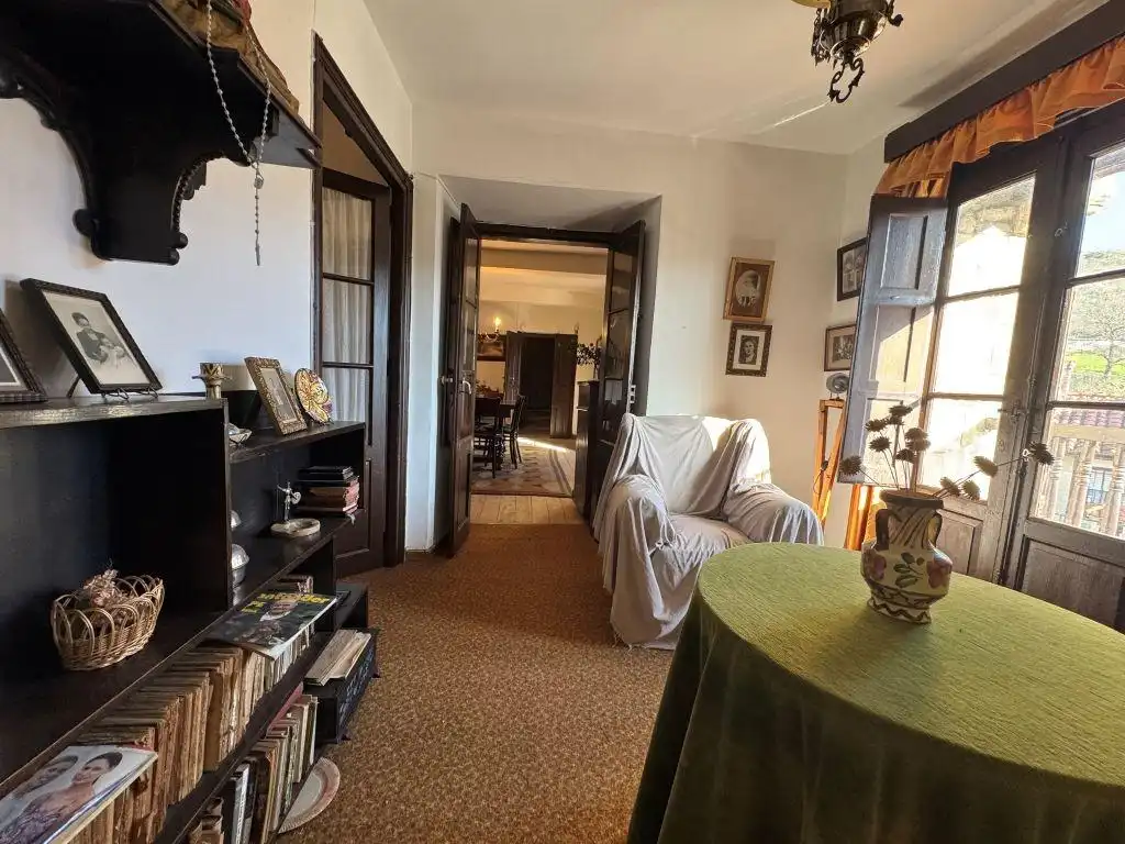 Sala de estar de Casa o chalet en venta en Arenas de Iguña con Jardín privado, Terraza y Trastero