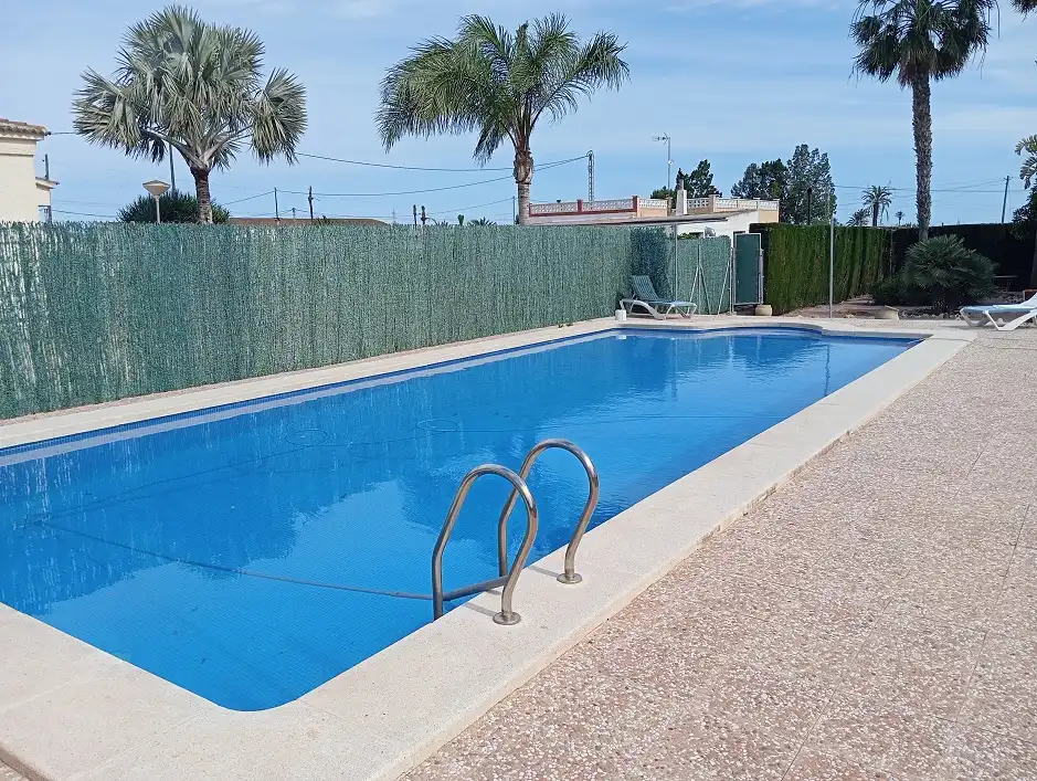 Piscina de Casa o chalet en venta en Elche / Elx con Jardín privado, Terraza y Piscina