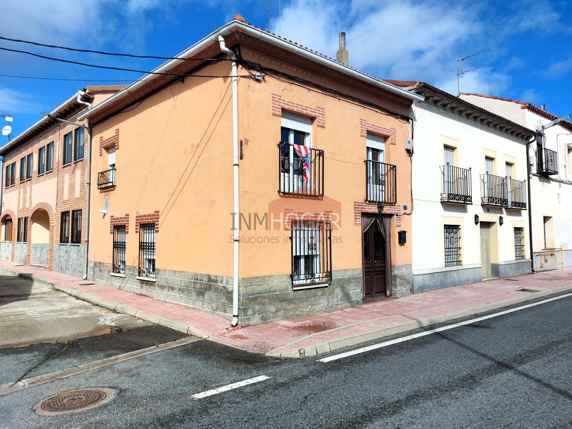 Vista exterior de Casa o xalet en venda en Pajares de Adaja amb Calefacció