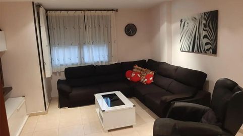 Foto 2 de Casa adosada en venta en Ronda Levante, 22, Almuniente, Huesca