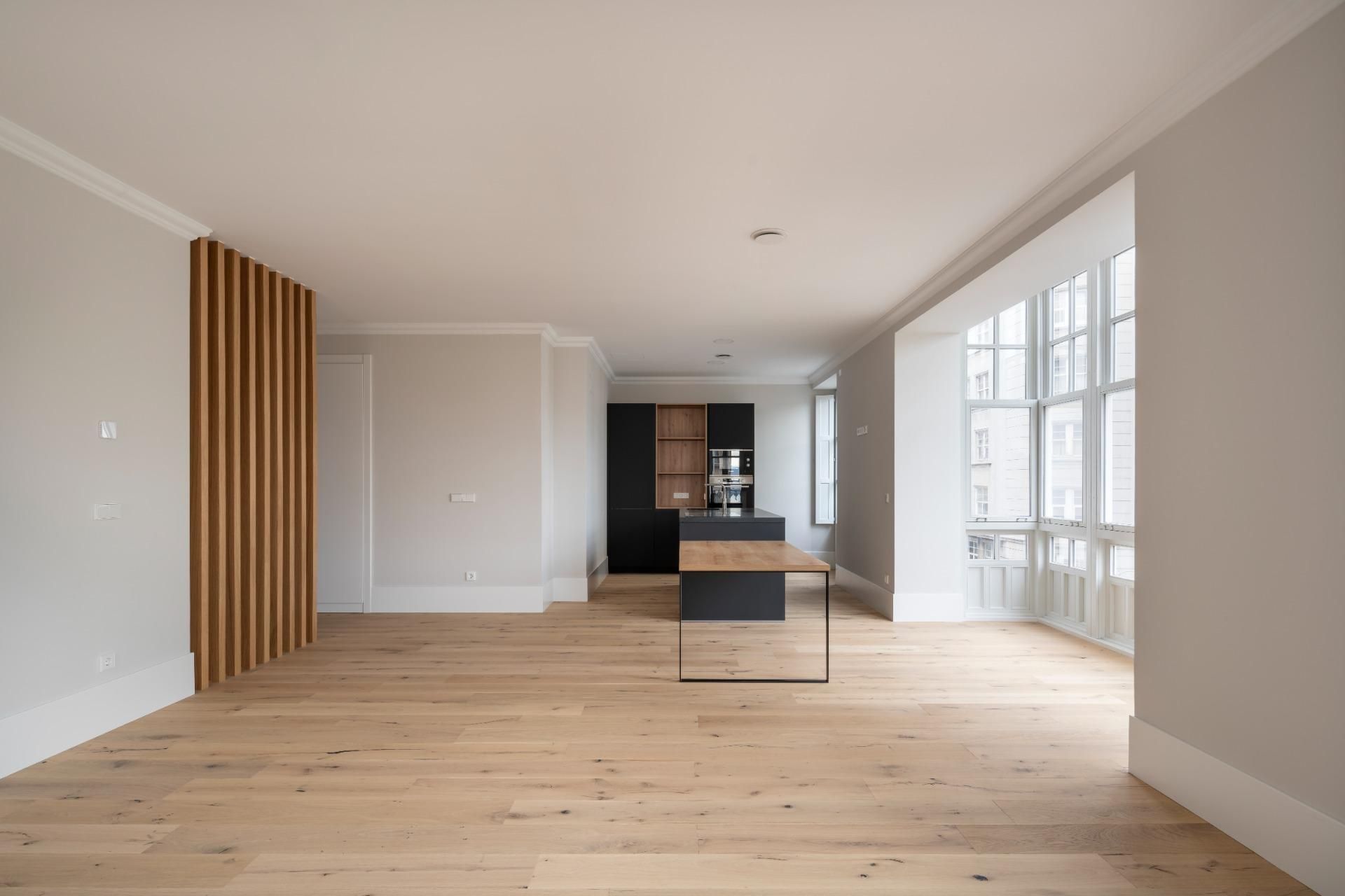 Living room of Flat for sale in A Coruña Capital   with Heating, Parquet flooring and Balcony