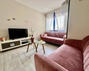 Living room of Single-family semi-detached for sale in Campoo de Enmedio  with Heating, Parquet flooring and Terrace