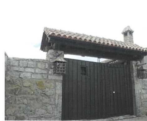 Exterior view of Land for sale in Villacastín