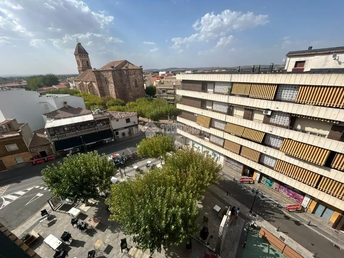 Außenansicht von Wohnung zum Verkauf in Argamasilla de Calatrava mit Klimaanlage, Heizung und Terrasse