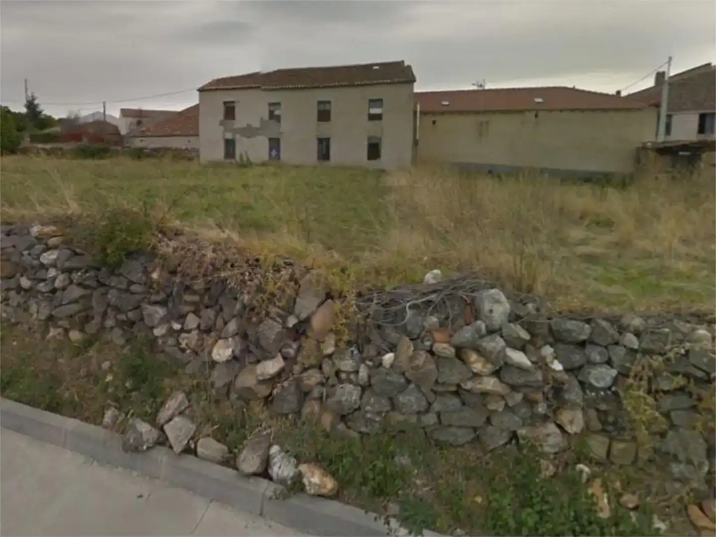 Land for sale in Cerezo de Arriba
