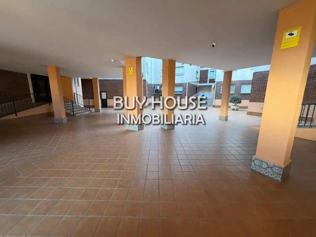 Aparcament de Pis en venda en Illescas