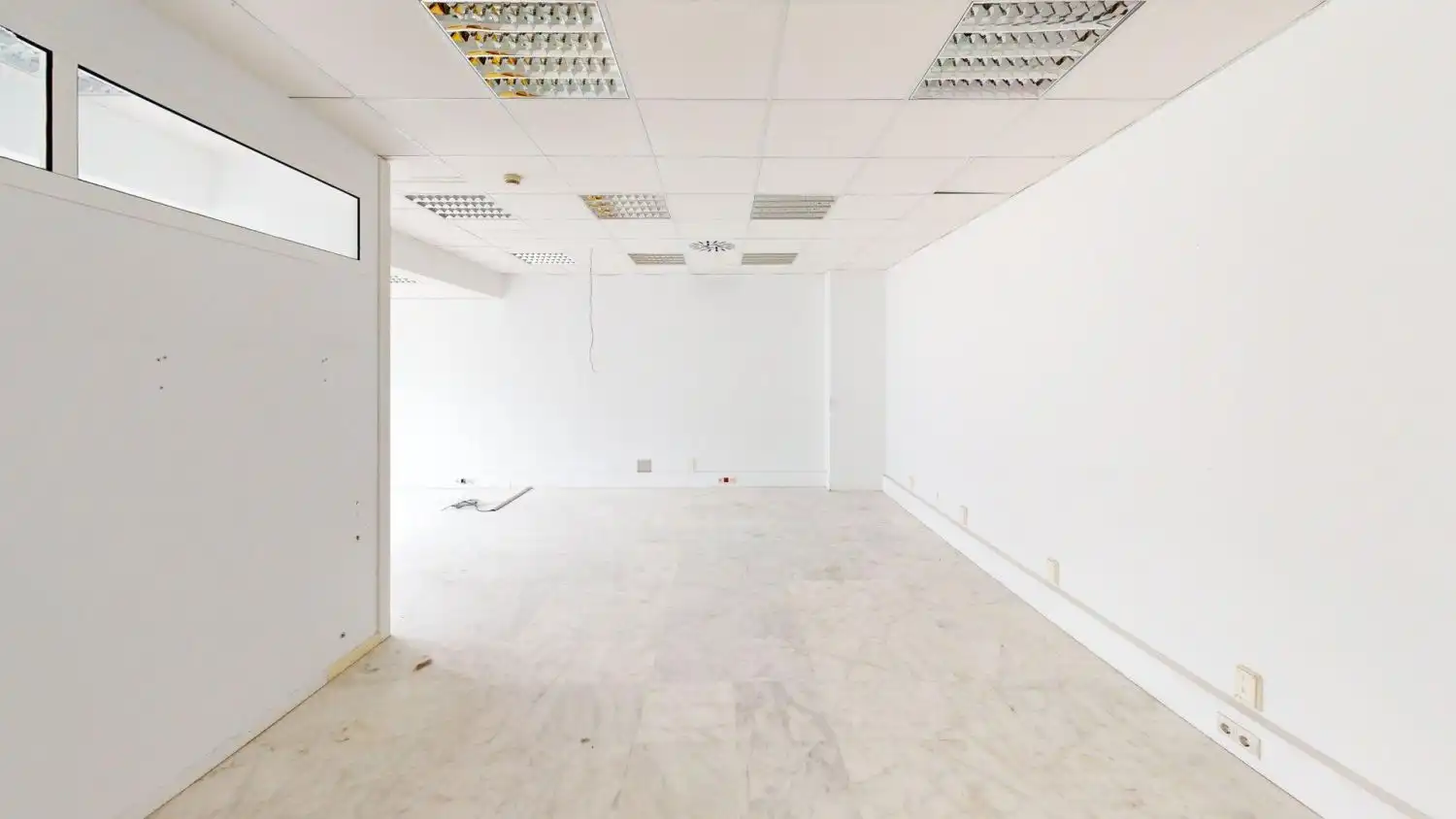 Oficina en venda en Sevilla amb Aire condicionat i Calefacció