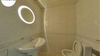 Bathroom of Flat for sale in Terrassa  with Terrace and Balcony