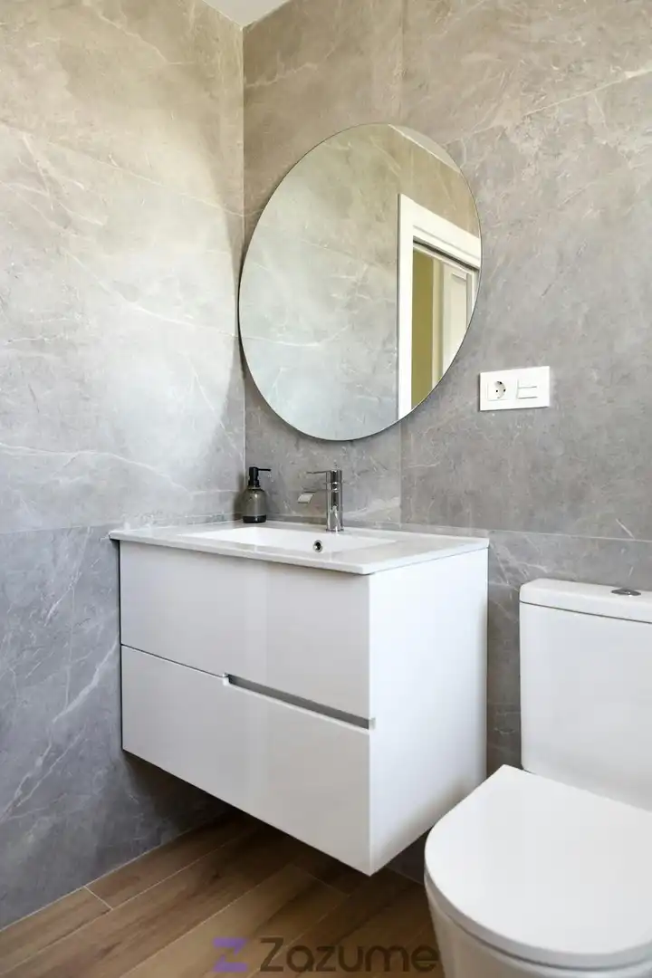 Flat for rent in C. Eduardo de Palacios, Los Guindos - Parque Mediterráneo - Santa Paula