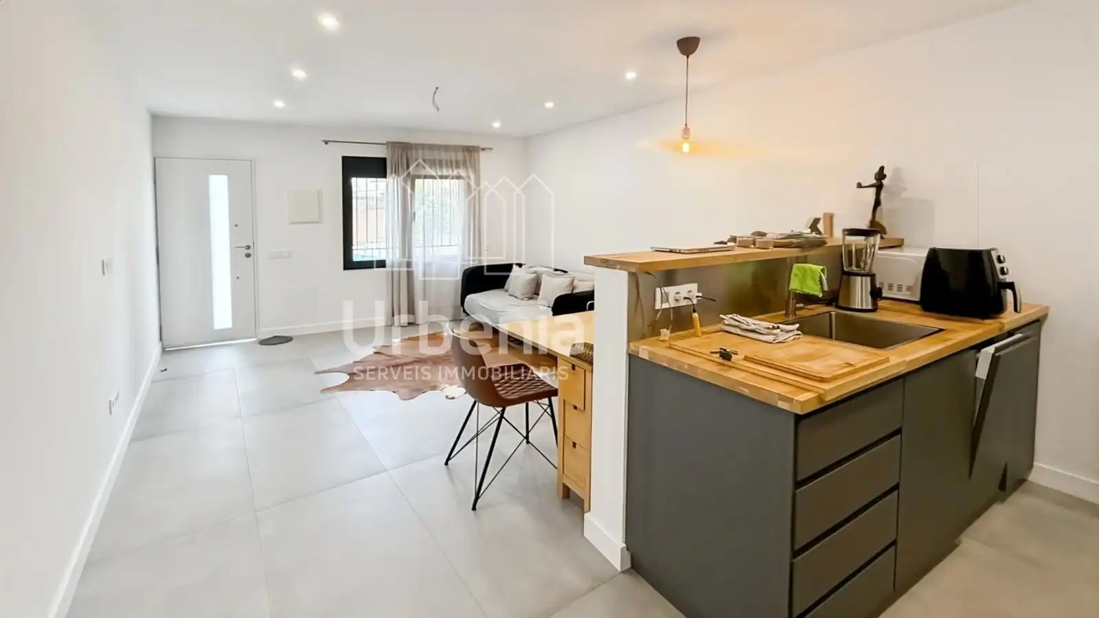 Vista exterior de Casa o chalet en venta en Premià de Dalt con Aire acondicionado, Calefacción y Terraza