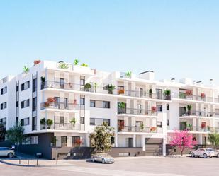 Vista exterior de Apartament en venda en Estepona amb Aire condicionat, Calefacció i Jardí privat