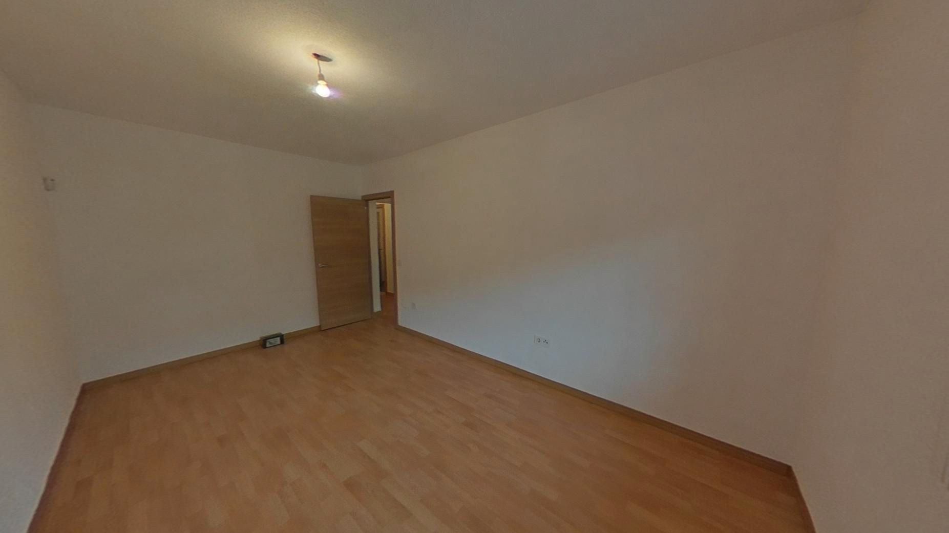 Piso en venta en Alcalá de Henares con Calefacción, Terraza y Horno