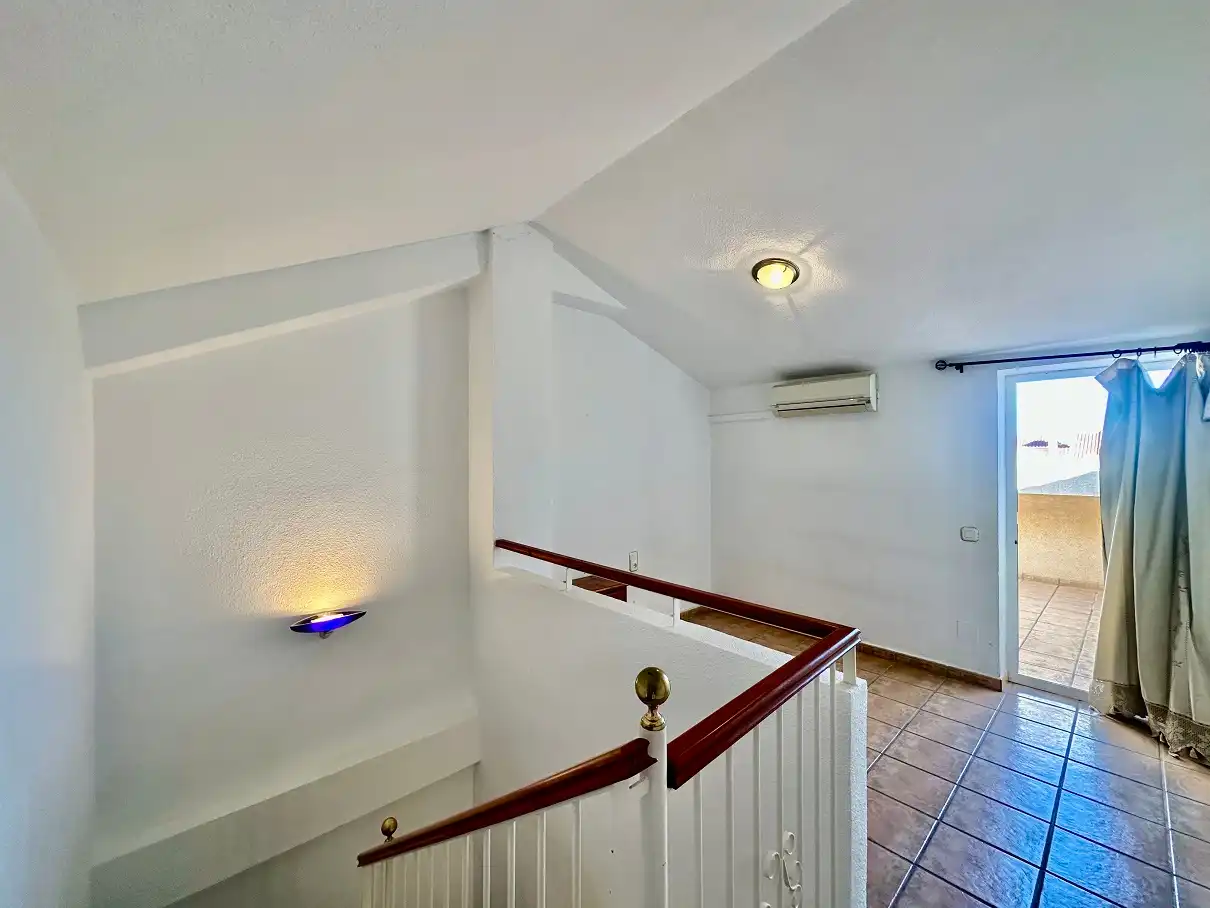 Casa adosada en venda en Santa Pola amb Aire condicionat, Jardí privat i Terrassa