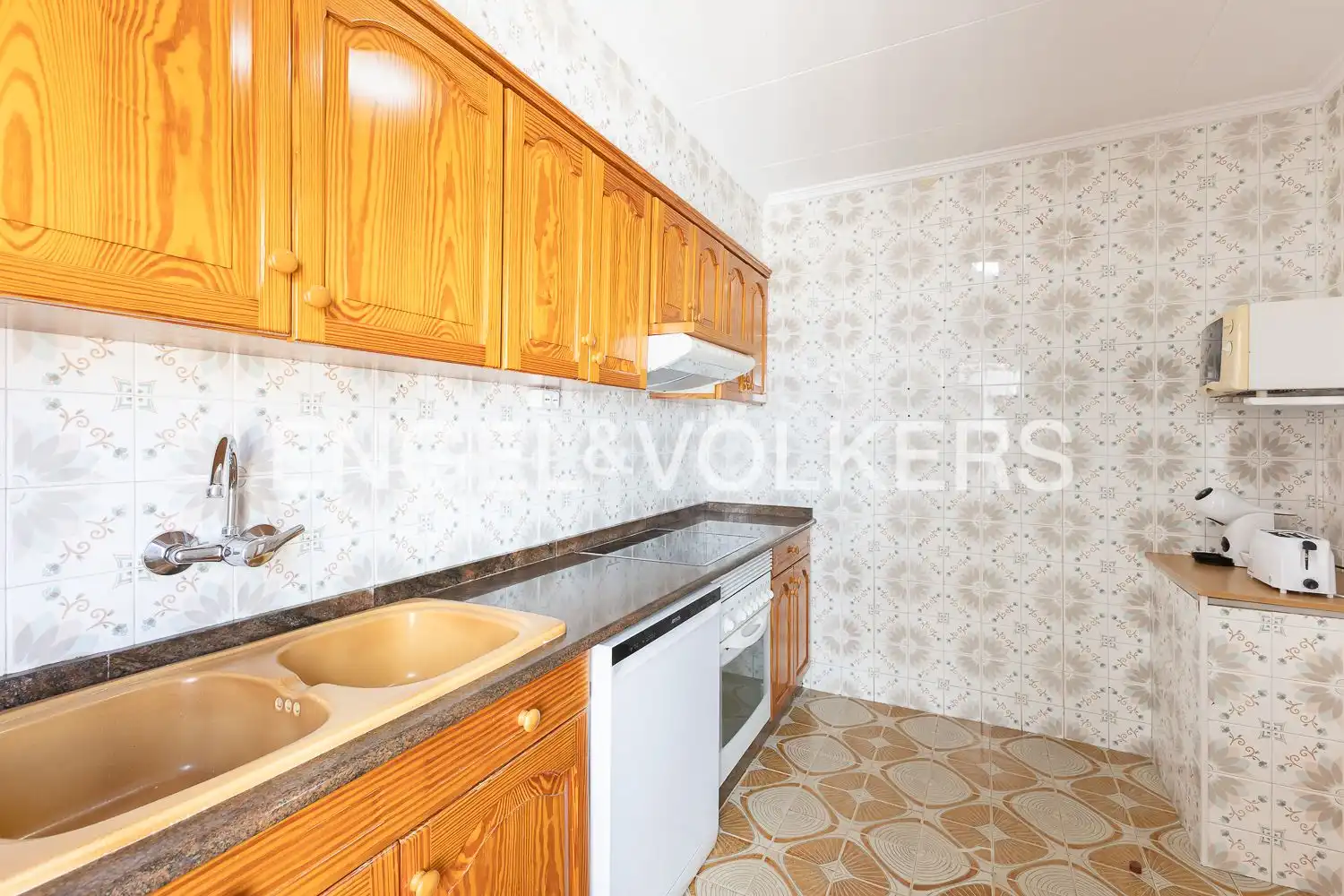 Kitchen of Houses for rent in Sagunto / Sagunt  with Air Conditioner, Heating and Private garden