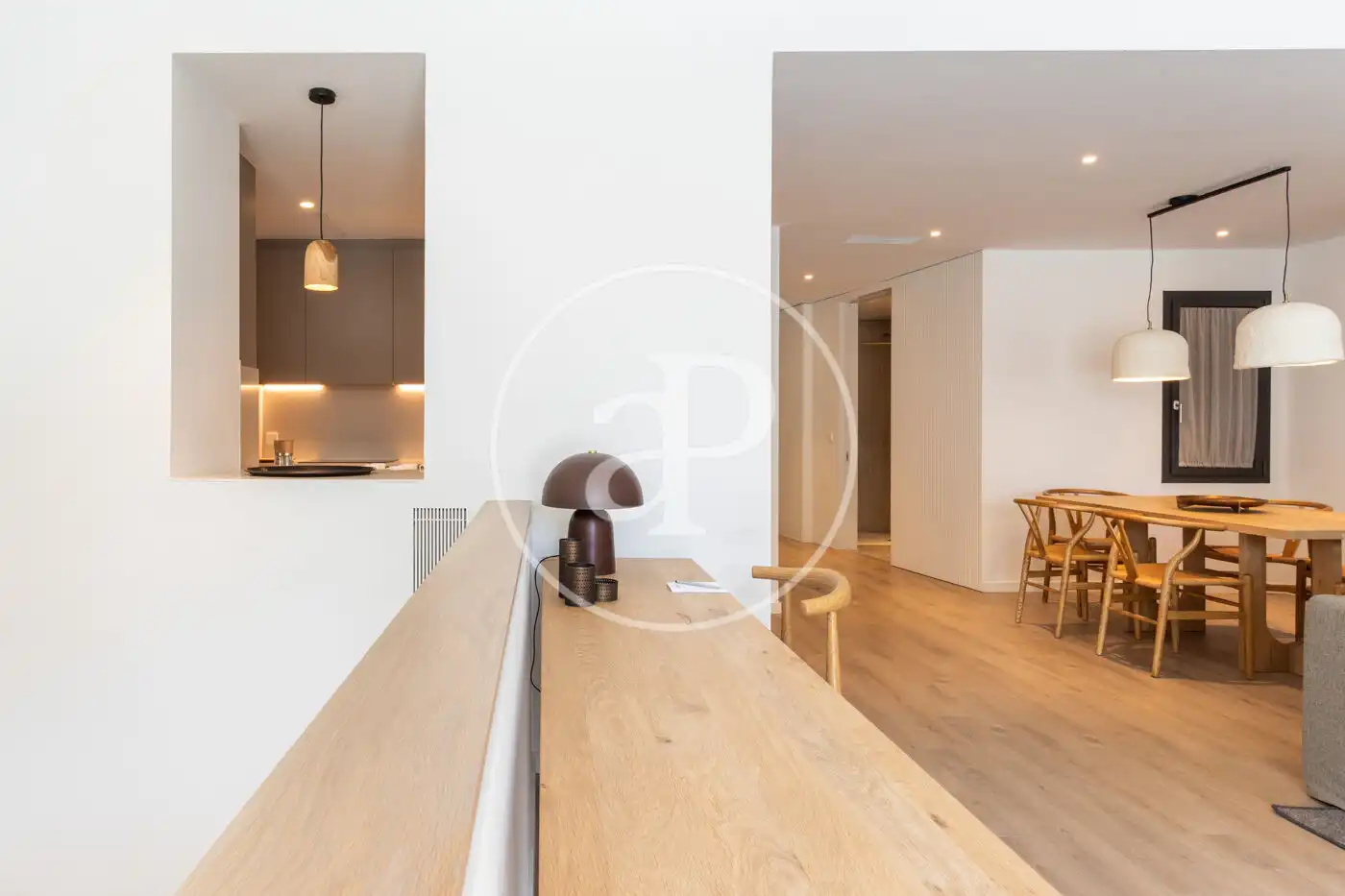 Appartamento con terrazza in affitto a Trav. de Dalt, imagen 17