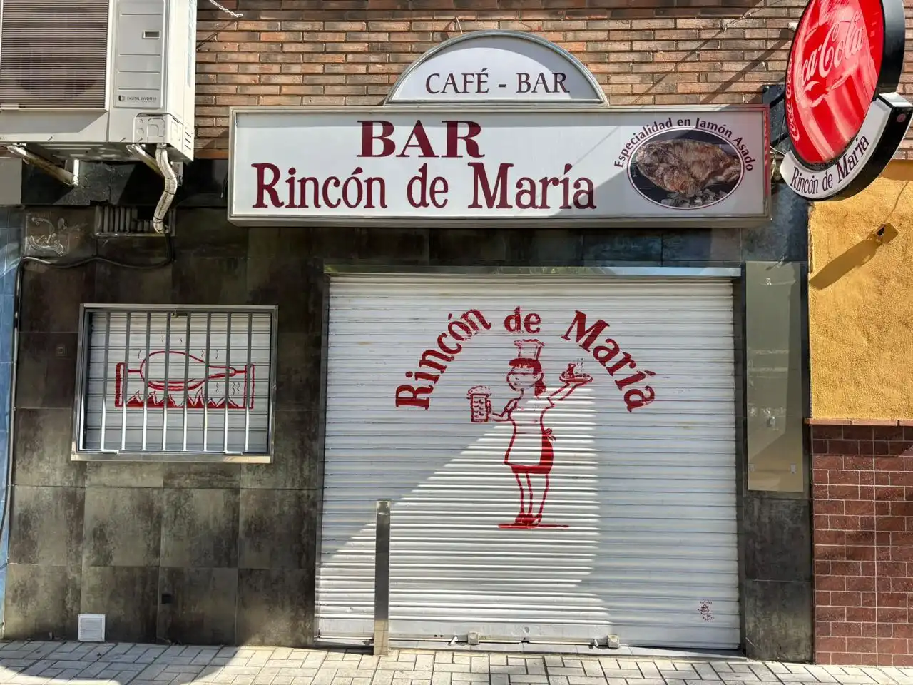 Commercial properties for sale in Granada  with Air Conditioner