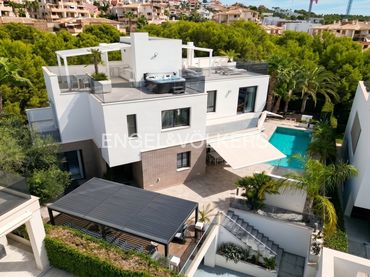 Villa avec piscine à vendre à Calle Copenhague