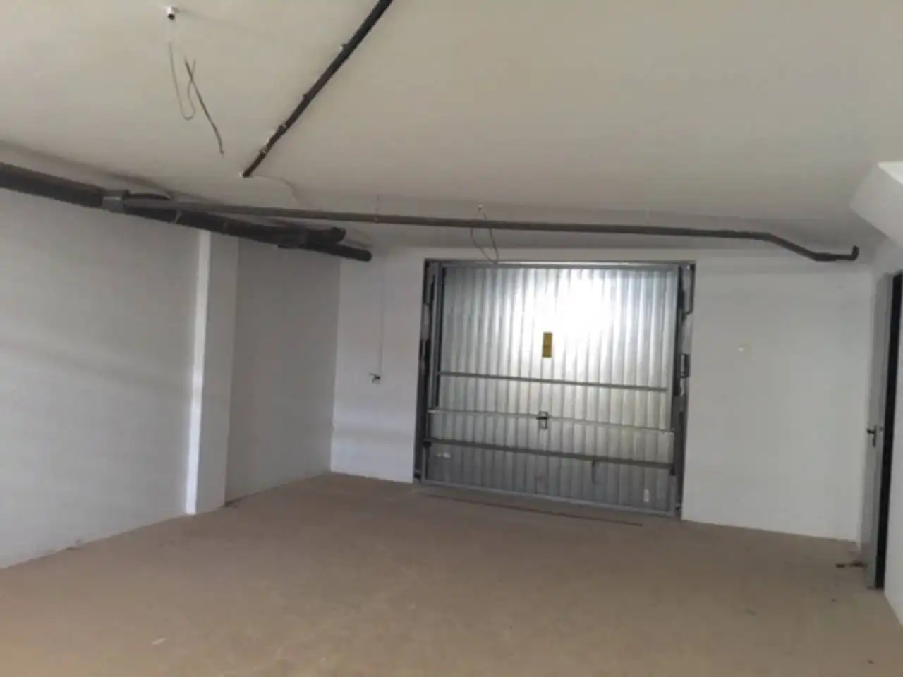 Casa adosada en venta en Hellín con Calefacción