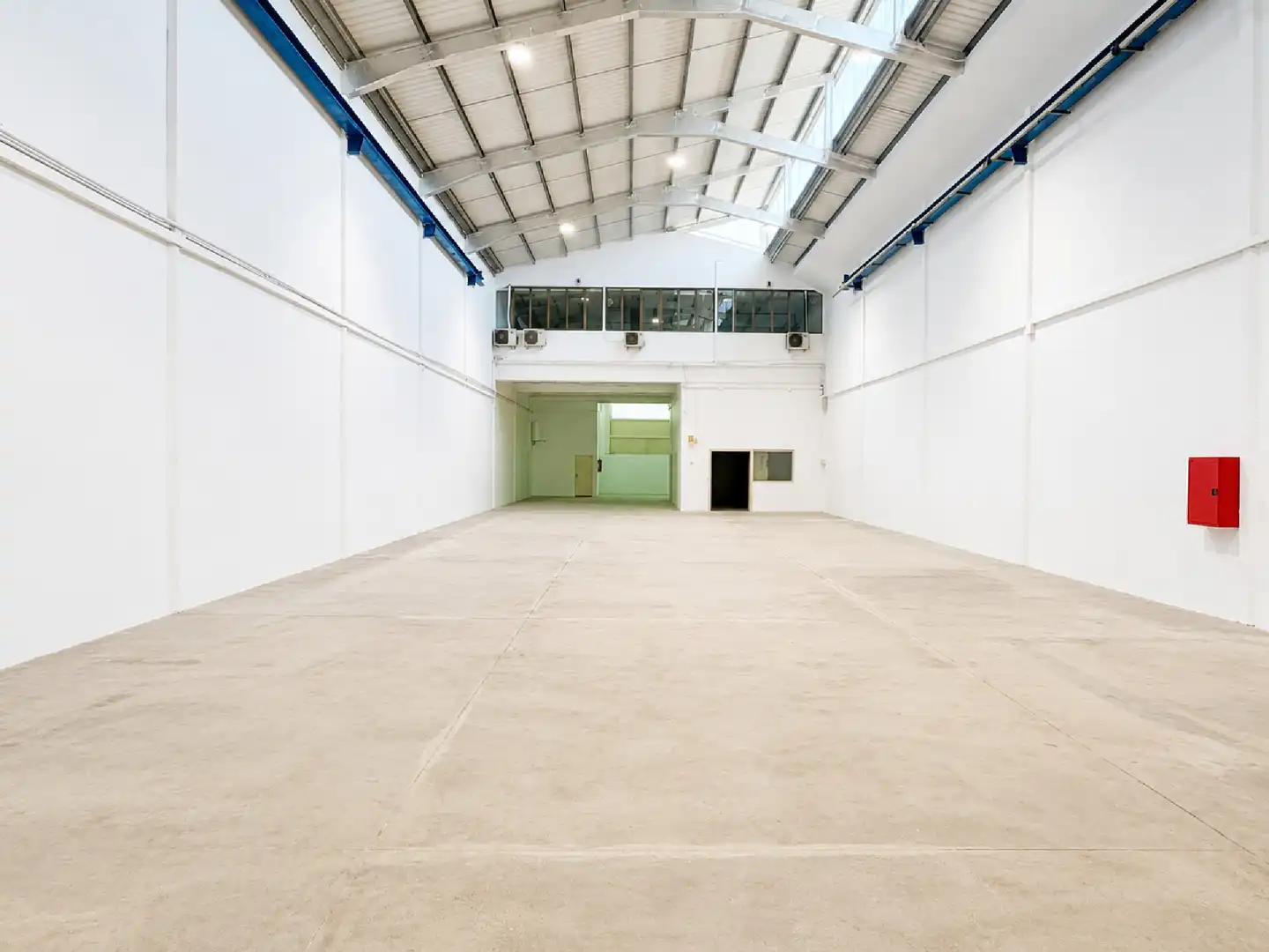 Nave industrial de alquiler en Barcelona