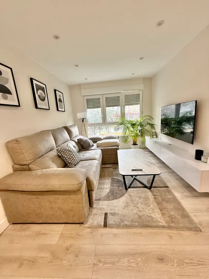 Sala de estar de Piso en venta en Barakaldo  con Balcón
