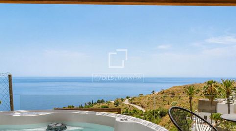 Villa tradicional reformada con vistas al mar, piscina climatizada y licencia turística en venta en Salobreña, Costa Tropical, imatge 3