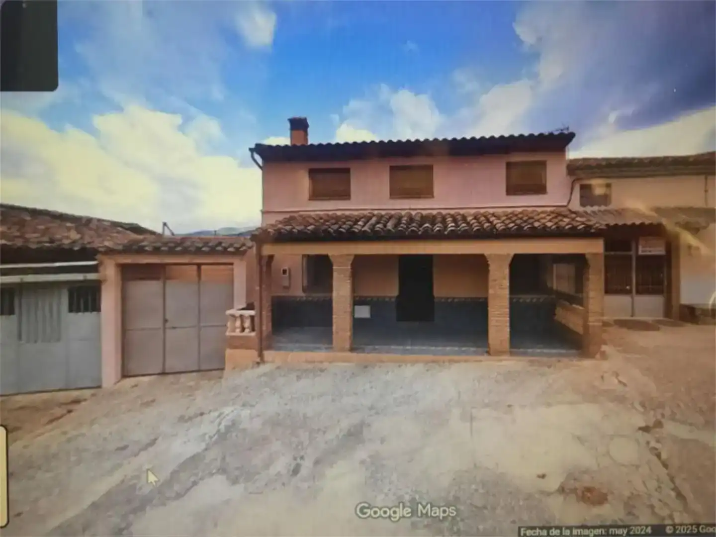 Vista exterior de Casa adosada en venda en Villaverde de Guadalimar
