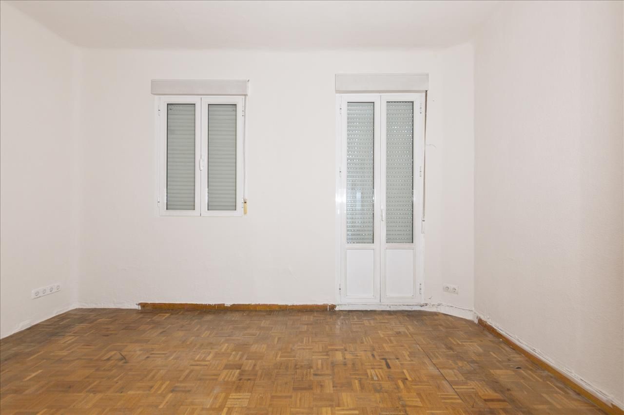 Flat for sale in  Madrid Capital  with Terrace