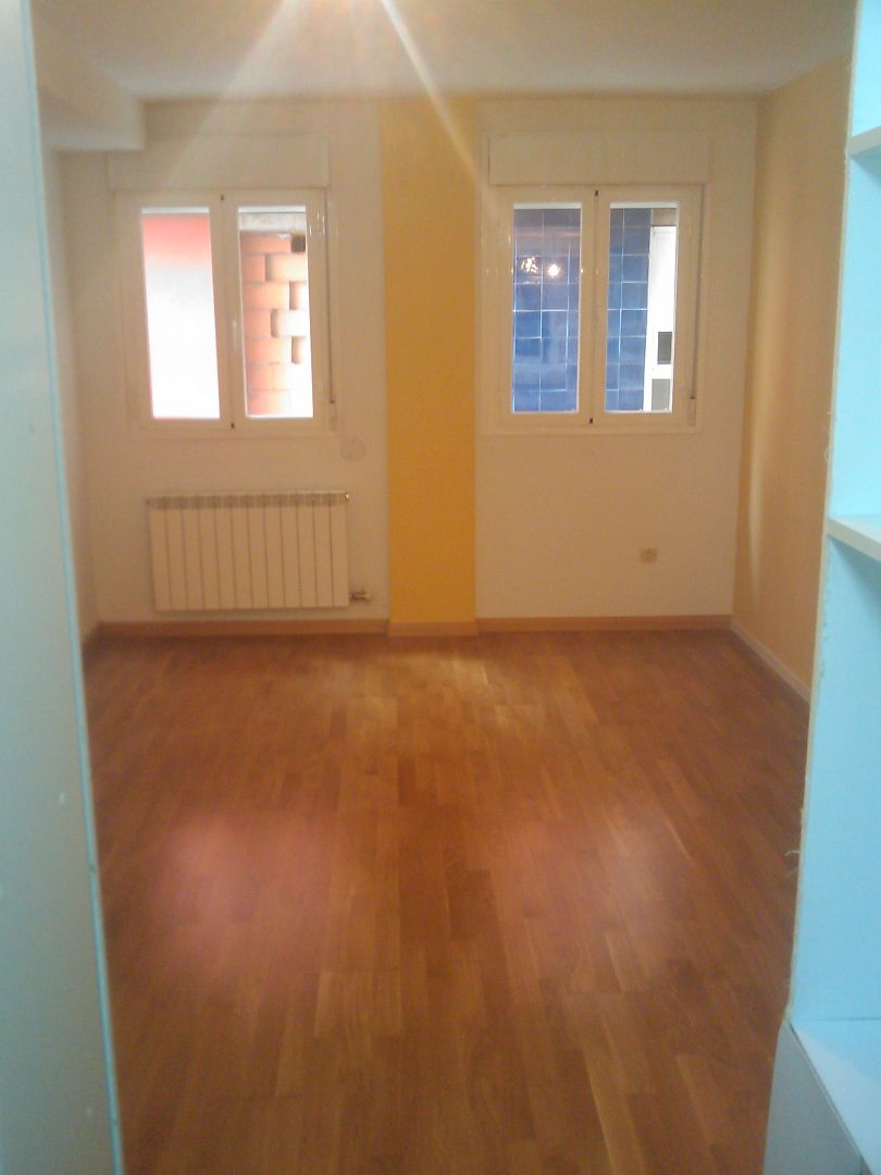 Bedroom of Apartment to rent in  Zaragoza Capital  with Heating, Parquet flooring and Oven