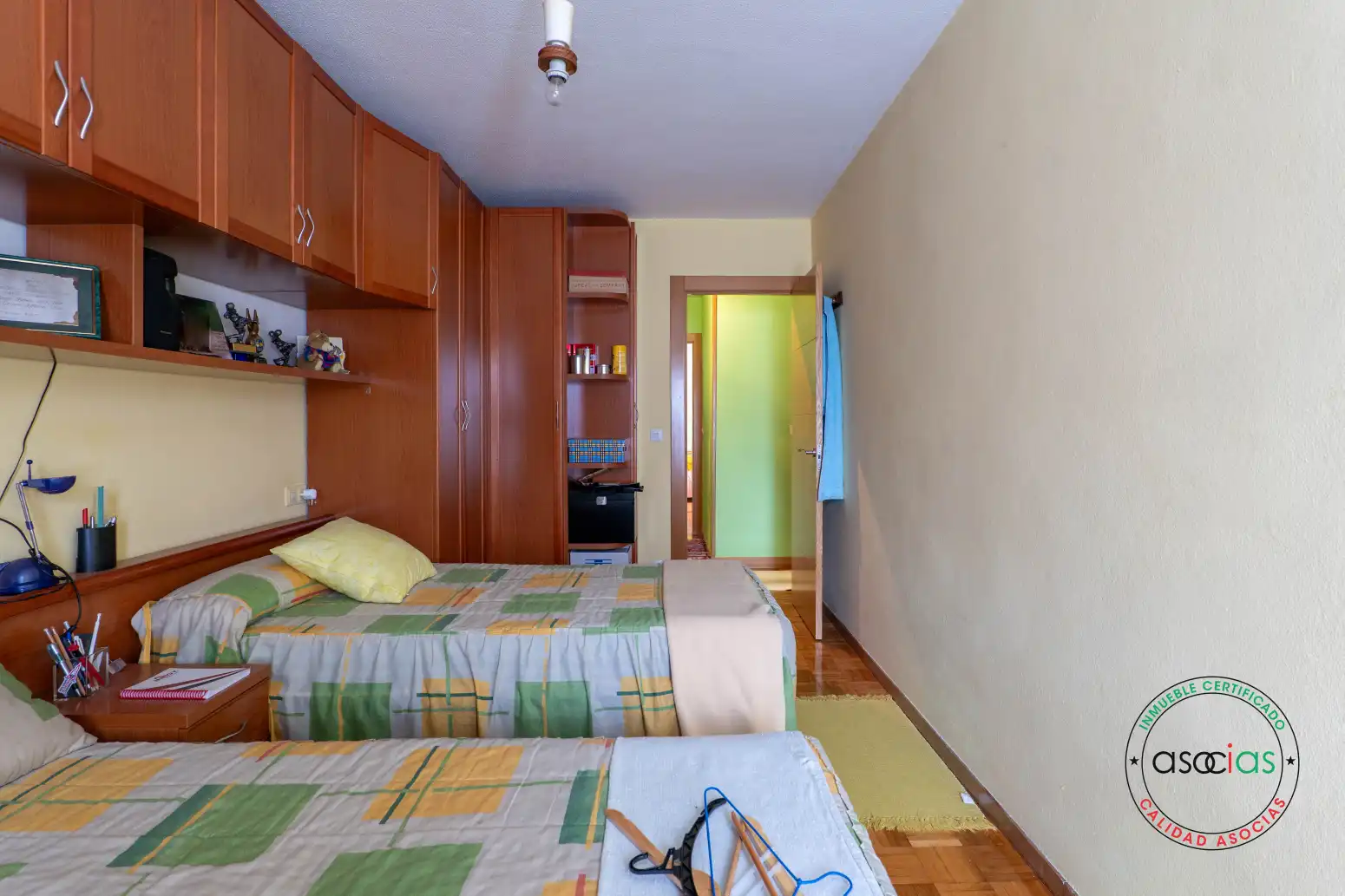Habitación de Piso en venta en Gijón  con Calefacción y Parquet