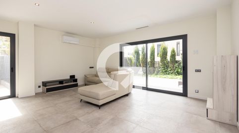 Foto 2 de Casa adosada en venta en Cl Victor Català, de, Marianao, Sant Boi de Llobregat