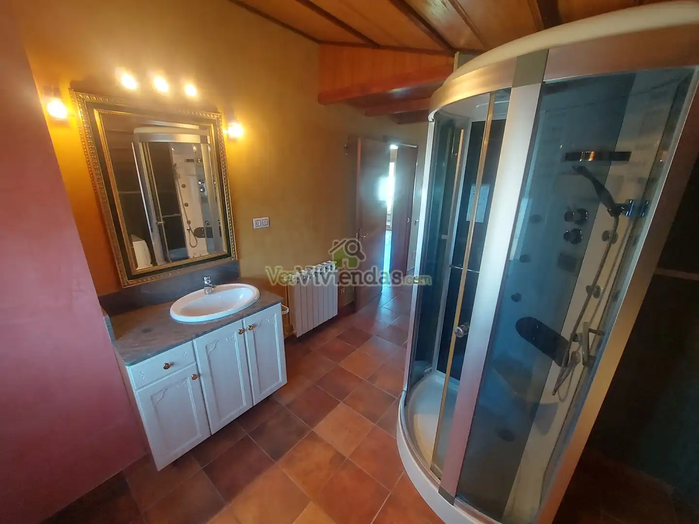 Bathroom of Houses for sale in Olèrdola  with Air Conditioner, Heating and Private garden