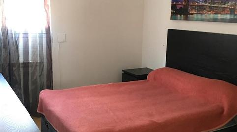 Foto 4 de Piso de alquiler en San Pedro de la Fuente, Burgos Capital