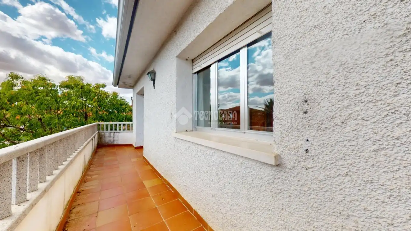 Exterior view of Detached homes for sale in Fuente El Saz de Jarama  with Private garden, Terrace and Balcony