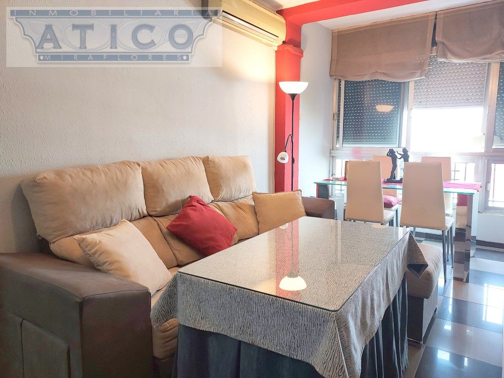Living room of Flat for sale in  Sevilla Capital