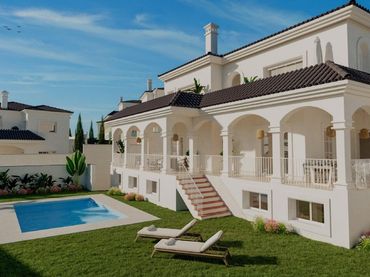 Villa con piscina in vendita a Los Barrios