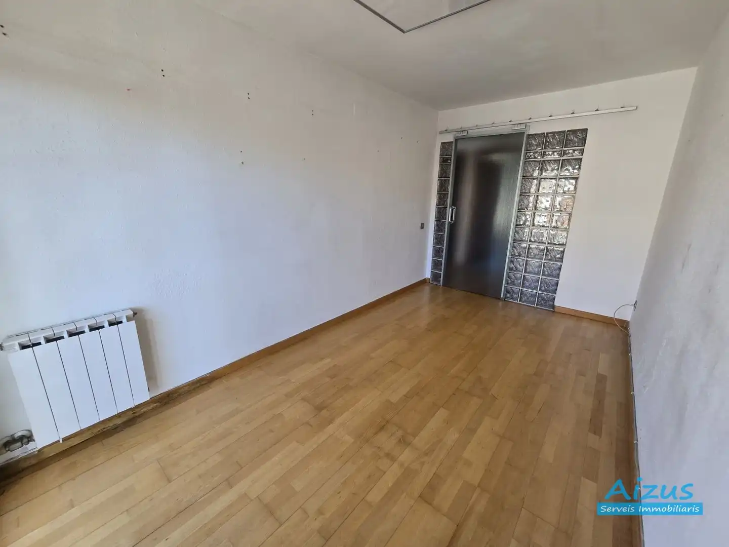 Habitación de Dúplex en venta en Rubí con Parquet, Terraza y Balcón