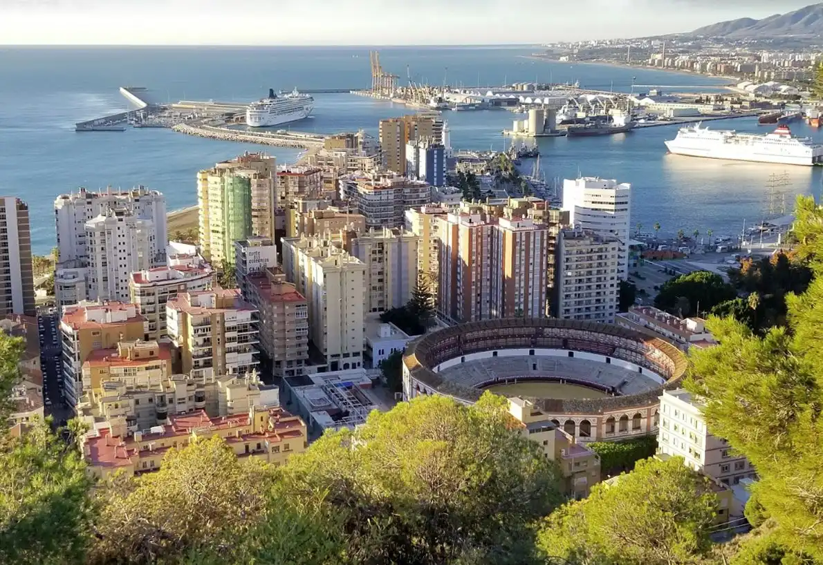 Außenansicht von Wohnung zum Verkauf in Málaga mit Klimaanlage, Heizung und Terrasse