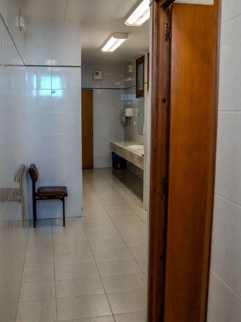 Bany de Local en venda en Calders amb Terrassa i Moblat