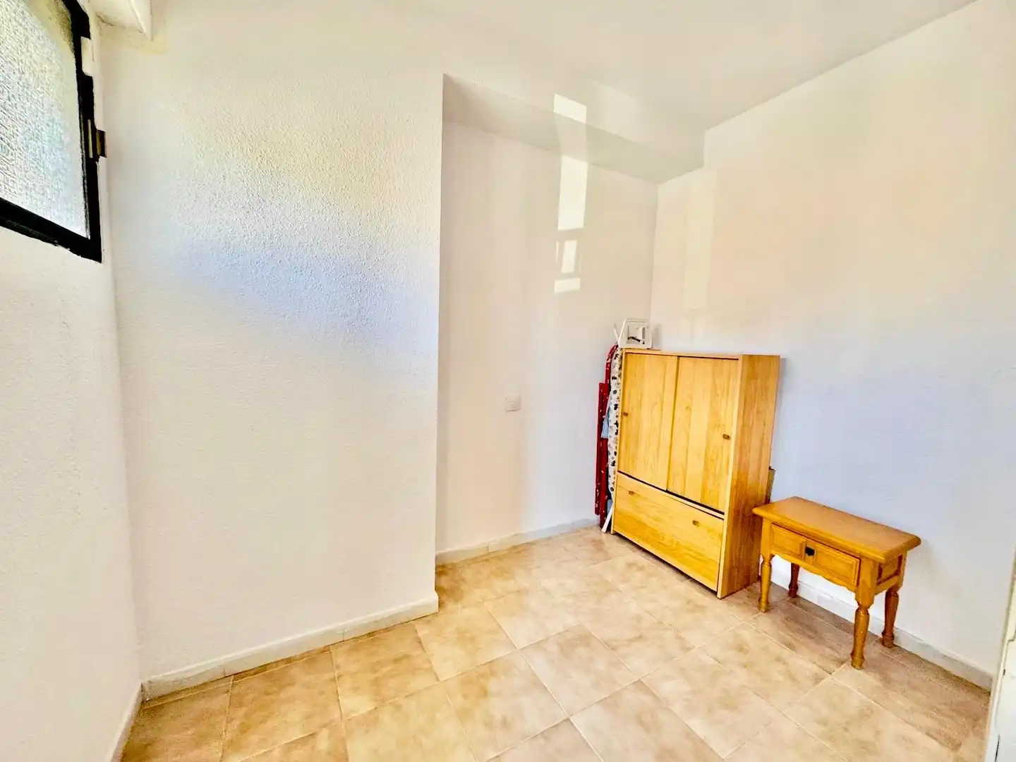 Schlafzimmer von Wohnungen zum Verkauf in Torrevieja mit Schwimmbad, Möbliert und Waschmaschine