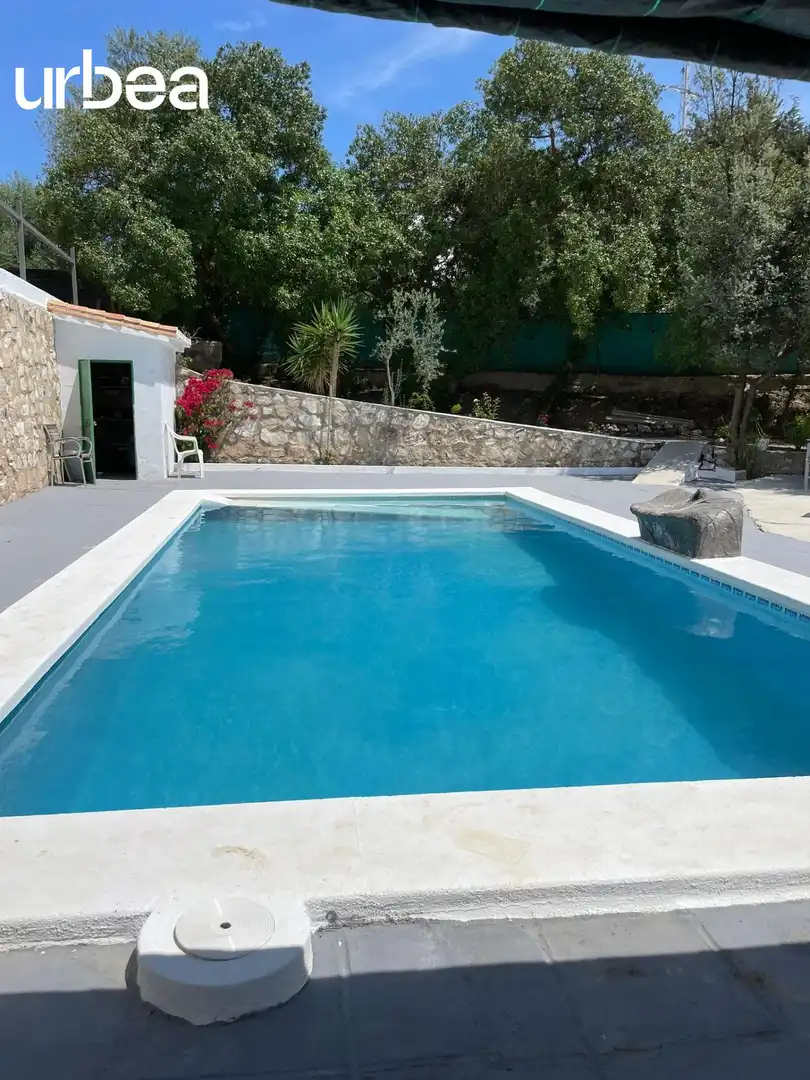 Piscina de Finca rústica de alquiler en Málaga con Calefacción, Jardín privado y Terraza