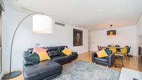 Living room of Flat for sale in Colmenar Viejo  with Air Conditioner, Heating and Parquet flooring