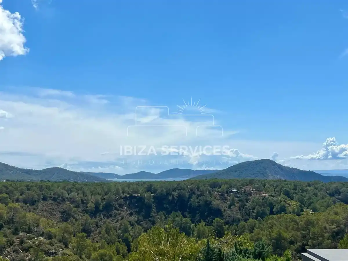 Chalet con piscina en venta en Es Cubells