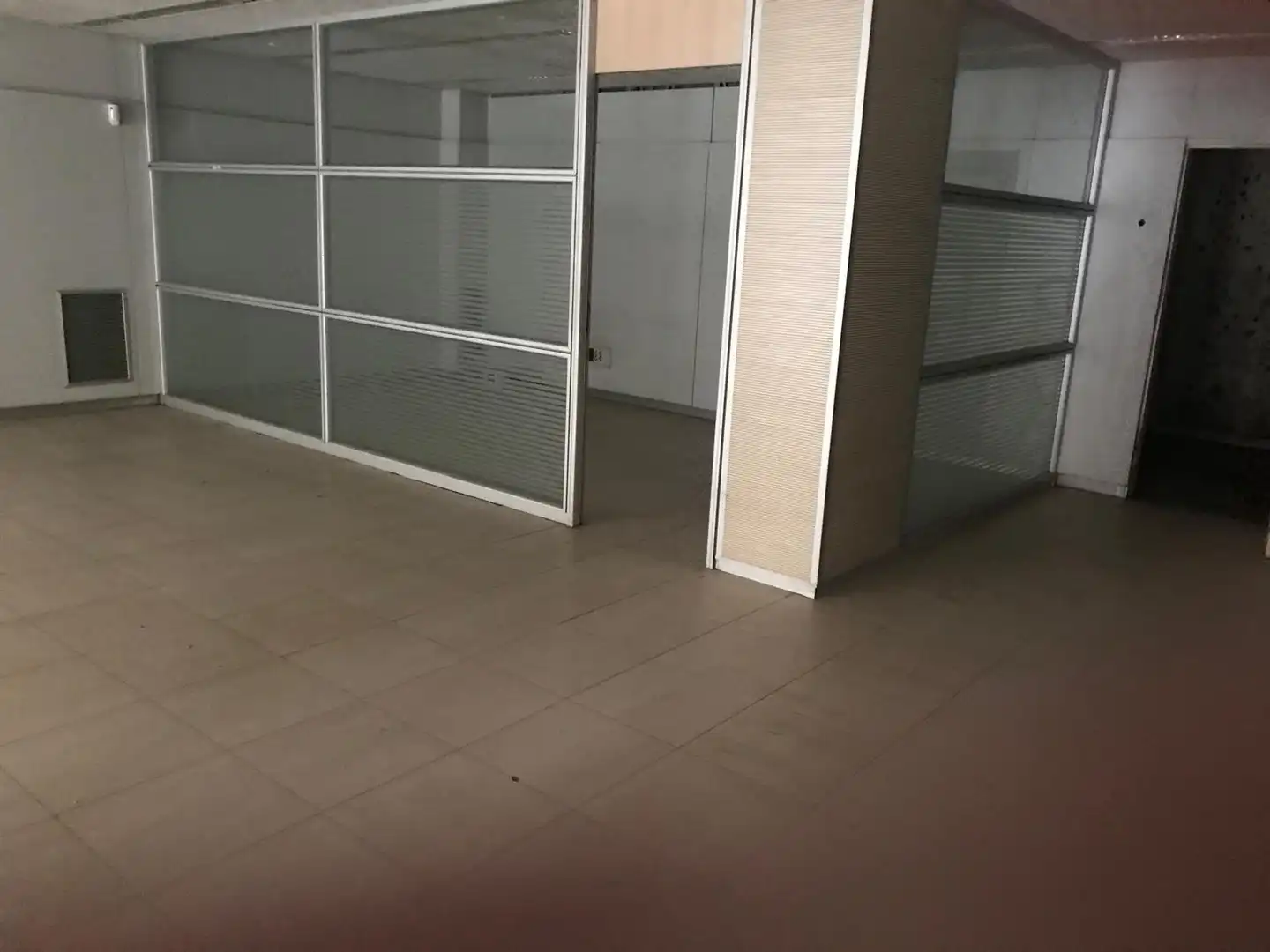 Local comercial en venda a Avinguda de l'Onze de Setembre, imagen 3