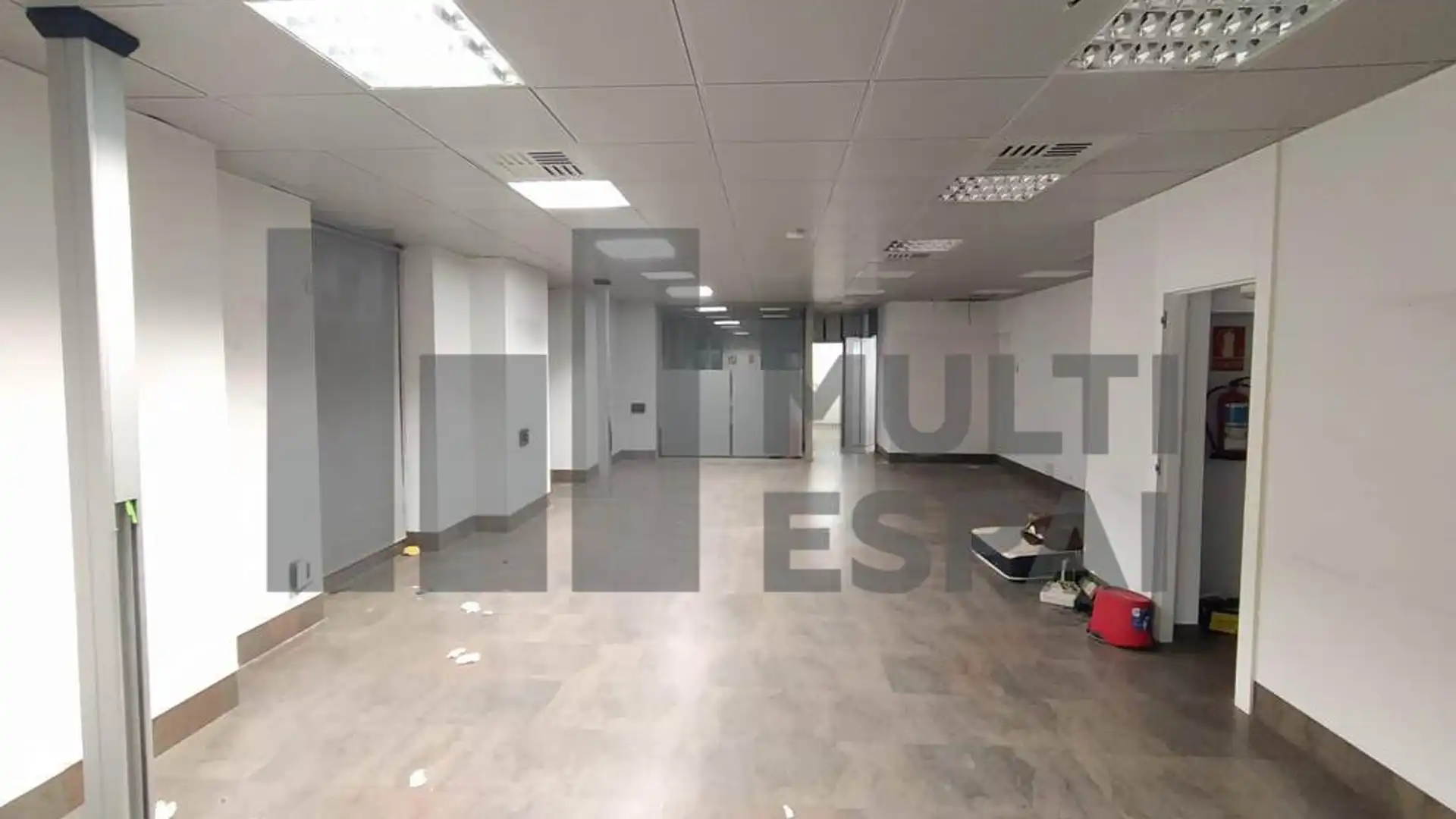 Local de alquiler en  Barcelona Capital