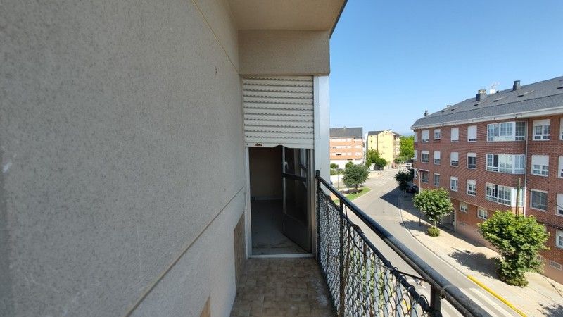 Terrassa de Pis en venda en Ponferrada amb Balcó