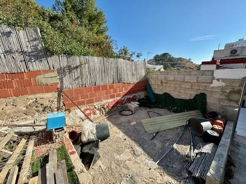 Erdgeschoss zum Verkauf in Cullera mit Klimaanlage, Heizung und Privatgarten