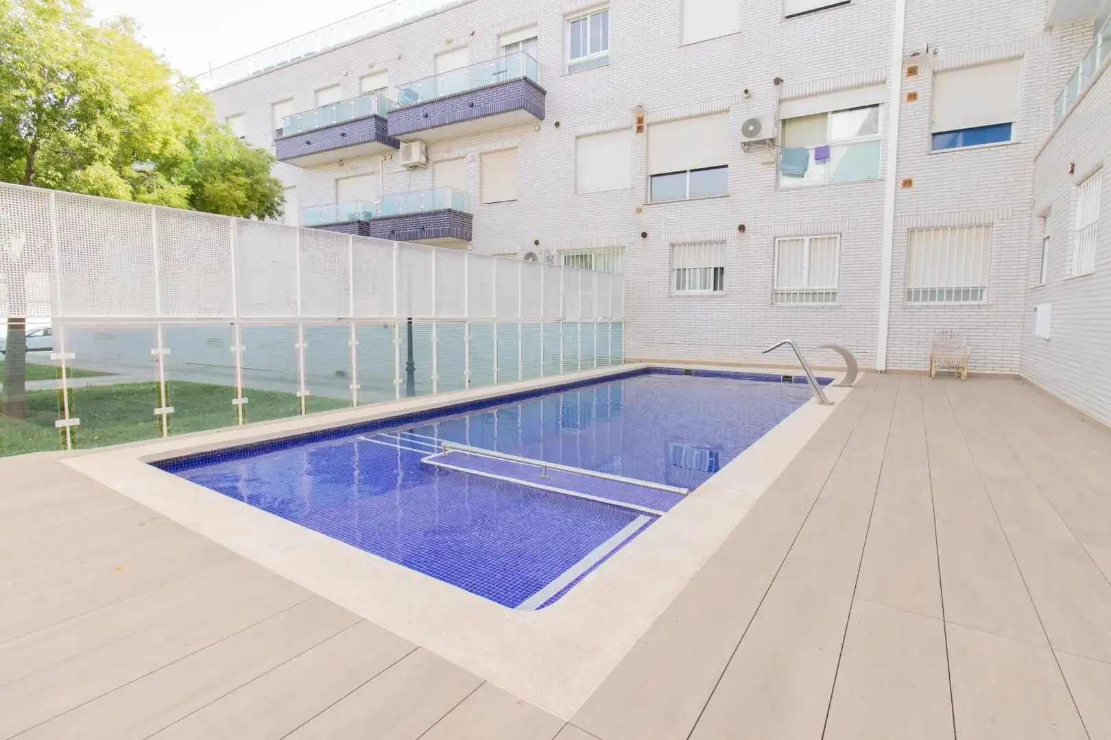 Piscina de Pis en venda en Rafelbuñol / Rafelbunyol amb Aire condicionat, Balcó i Piscina comunitària