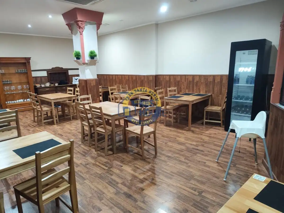 Business premises for sale in Casco Antiguo, imagen 3